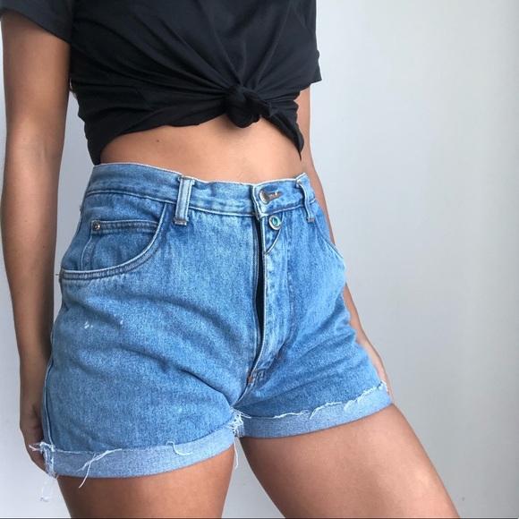 Vintage Pants - Vintage bugle boy cutoff high rise shorts W30